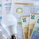 Bollette, addio prezzi tutelati. Stop ai vantaggi per fragili e vulnerabili? Cosa cambia