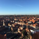 Scopri il fascino retrò di Lubecca durante un viaggio in Germania. Lubecca …