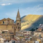 Un viaggio nel cuore della Sicilia alla scoperta del borgo di Regalbuto