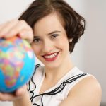 Viaggi di studio all’estero: la maggioranza di chi parte è donna