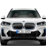 BMW iX3 elettrica, l’auto elegante perfetta per lunghi viaggi